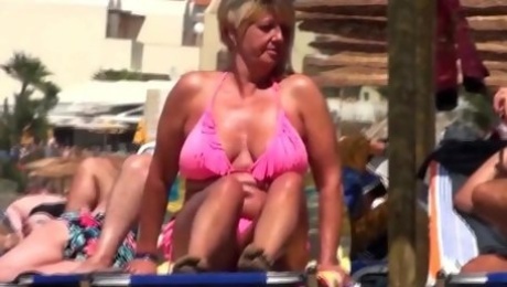 Spy beach mature granny saggy huge nipples