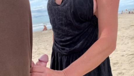 Very high handjob risk on crowded beach - Real Amateur