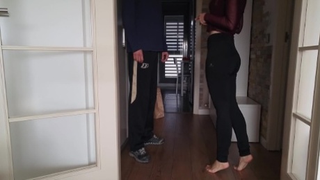 Horny MILF in yoga pants has no money to pay the delivery guy - quickie sex with clothes